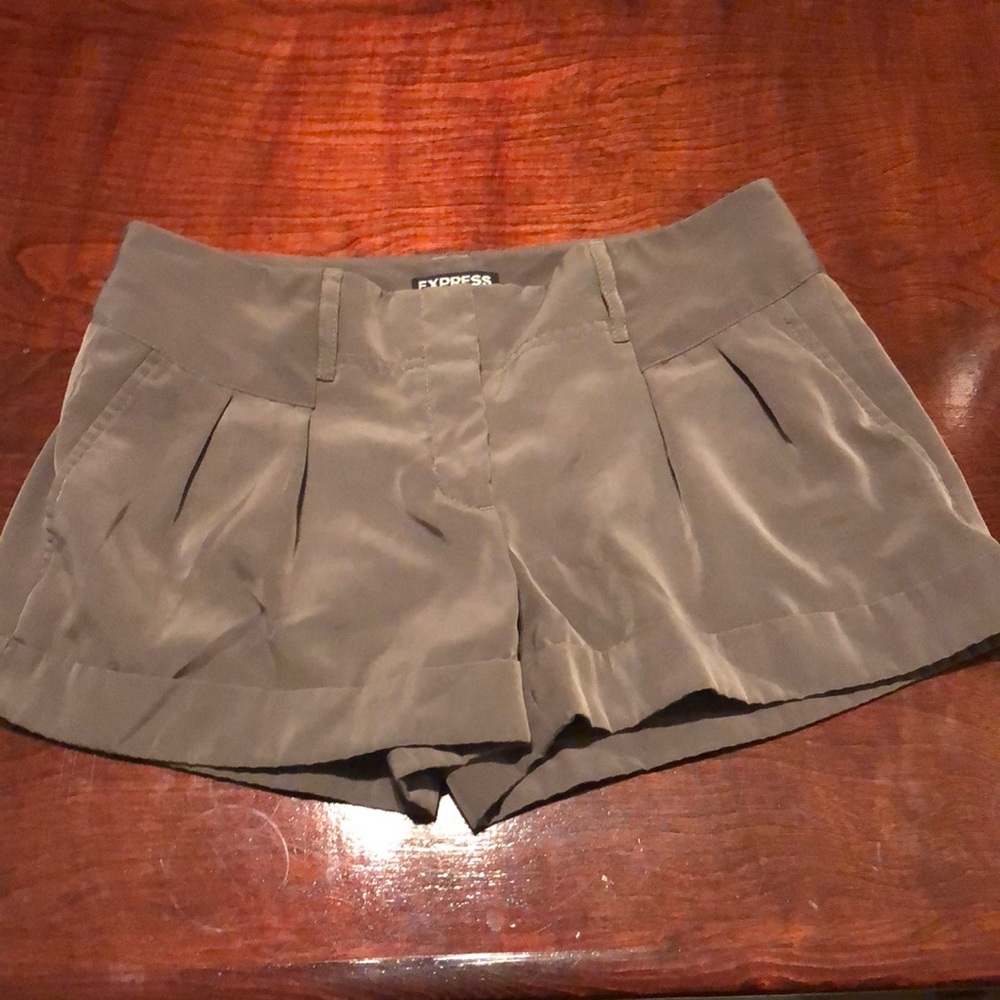 Very cute Express shorts